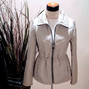 Guess lightweight quilted jacket 💕